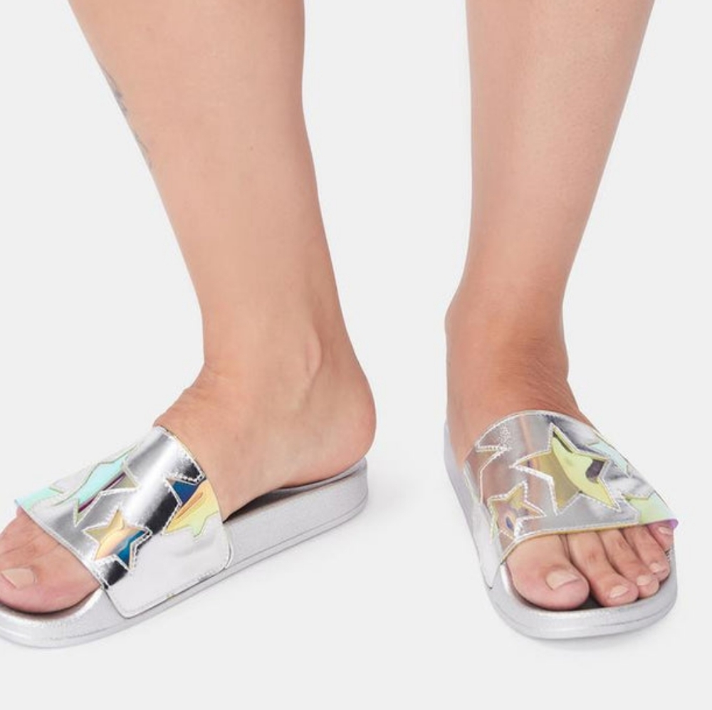 👣QUPID 🇺🇲Silver Starz in Your Eyes Slides footwear